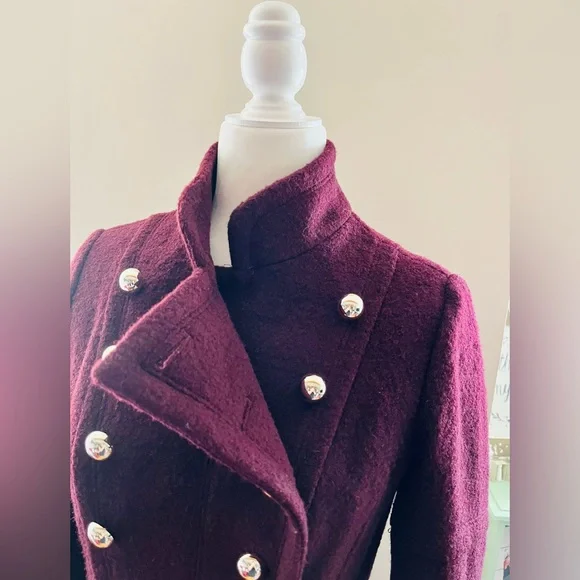 Feminine Military Coat - Picture 4 of 7